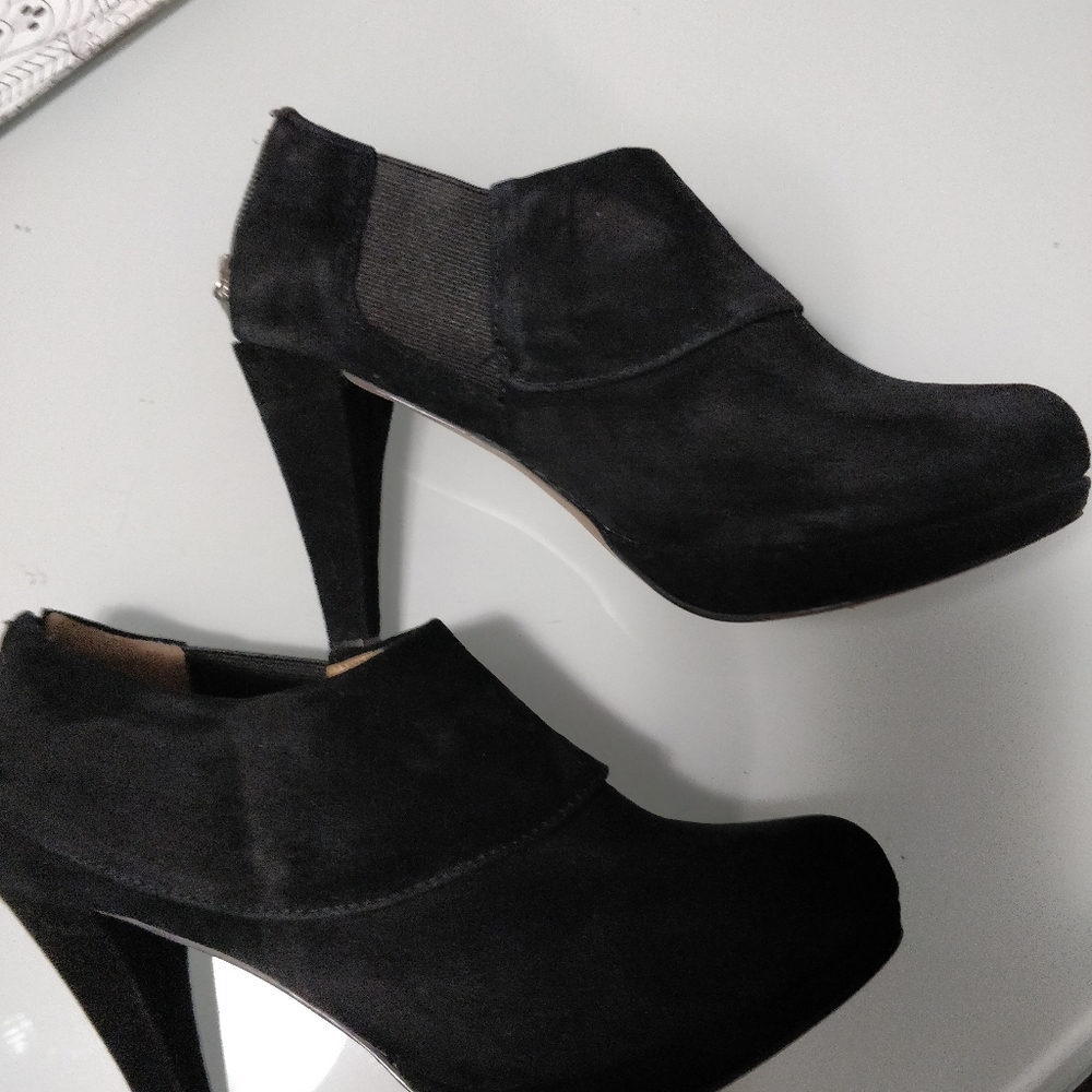 Booties - Picture 5 of 5